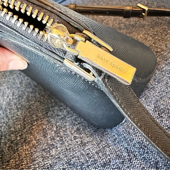 Kate Spade Crossbody Purse in Like New Condition - Picture 7 of 11